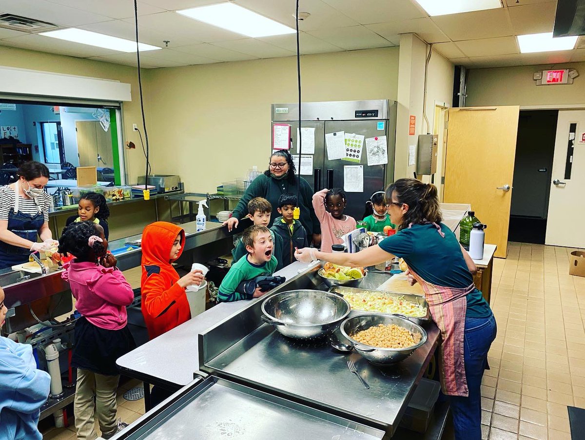 unitycharter's tweet photo. .@unitycharter #learningKitchen is the least we can do so children learn where their food comes from and how it’s prepared. Thank you to our Chef Danielle for these rich experiences. @NJPCSA @DrAllenMcMillan @SJ_Program @veganfoodliving @brooklynvegan @vegsoc @VegTimes https://t.co/tBGfzitbmL
