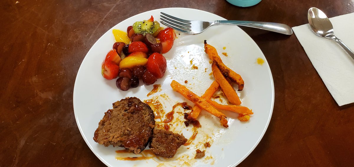 Thanks to <a href="/APS4rfoundation/">Aurora Public Schools Foundation</a> for the 2021-2022 Grant.  We purchased items to use not only in our 18+ Program for meals but also for PEAK &amp; resource students.  In the Air-fryer we have made sweet potato fries, meatloaf, curly Q fries and boneless wings. <a href="/AuroraHuskies/">Aurora Huskies</a>