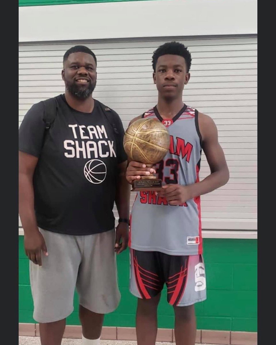CoachCoreyThomp's tweet photo. Today is a special day.. Happy 14th Birthday son. You are truly a 💎. @SPBulldogsBBall https://t.co/Ih96P3WTFO