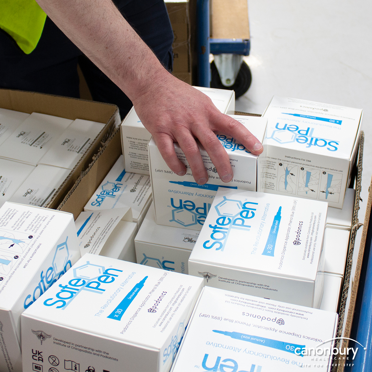 CanonburyCPL's tweet photo. We're very excited to ship our first load of orders out for the new SafeTPen™

SafeTPen™ are designed for safety, all Liquid Phenol is contained within a glass ampoule and sealed inside a plastic case, eliminating splash.

Shop SafeTPen™: https://t.co/YH7aonXfJU

#canonbury https://t.co/sMkS8NI4Pv