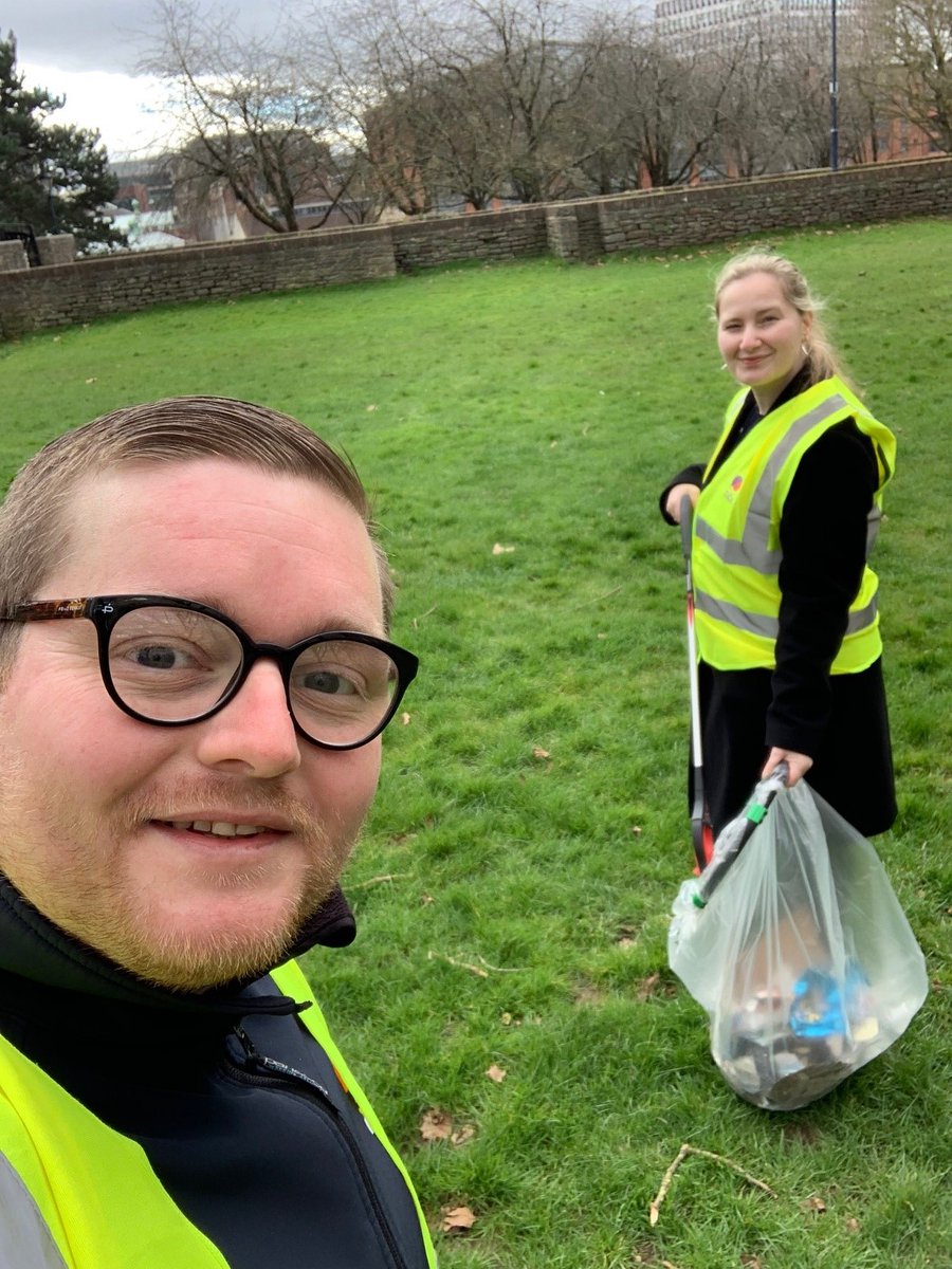 MitieWaste's tweet photo. Delighted to see our colleagues taking part in litter picks across the UK. Our team collected a total of 20 waste sacks in Bristol parks and surrounding areas last week, clearing up the communities we proudly live and work in. Amazing work team!โญ#GivingBack #BigMitieSpringClean https://t.co/twQYbMBhy5