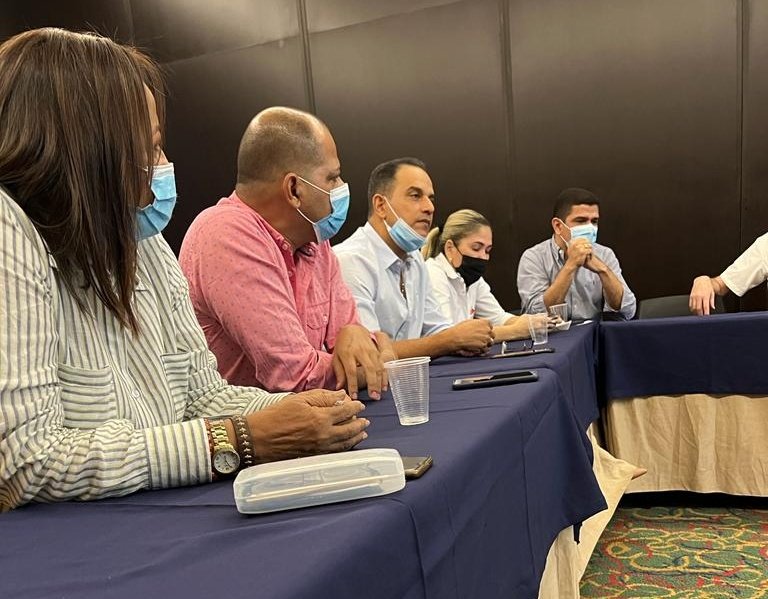comfacesar's tweet photo. Seguimos trabajando por la reactivación económica del Cesar. 
De la mano de @MagiaVallenataV aunaremos esfuerzos para la promoción de nuestro departamento como destino turístico nacional e internacional @FrankMontero36 https://t.co/5nlTOd2zZn
