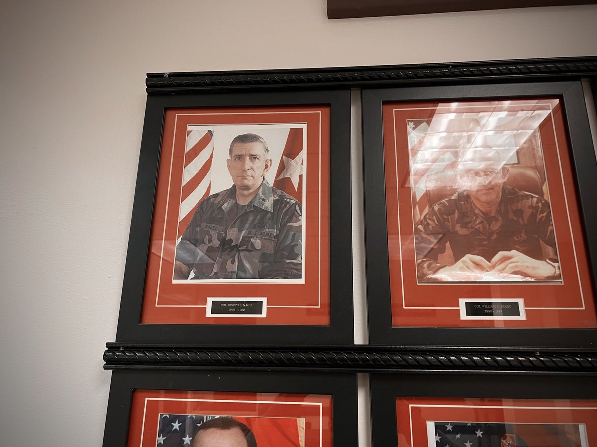 18thfabcdr's tweet photo. Today, the very first Brigade Commander of the 18th Field Artillery Brigade, Brigadier General (retired) Joseph L. Nagel visited the brigade. He led the brigade from 1979 to 1980.
@18th_FA_BDE 
#fieldartillery #HIMARS #lineage #firstcommander #winningmatters #peoplefirst https://t.co/g2YxElLPLd