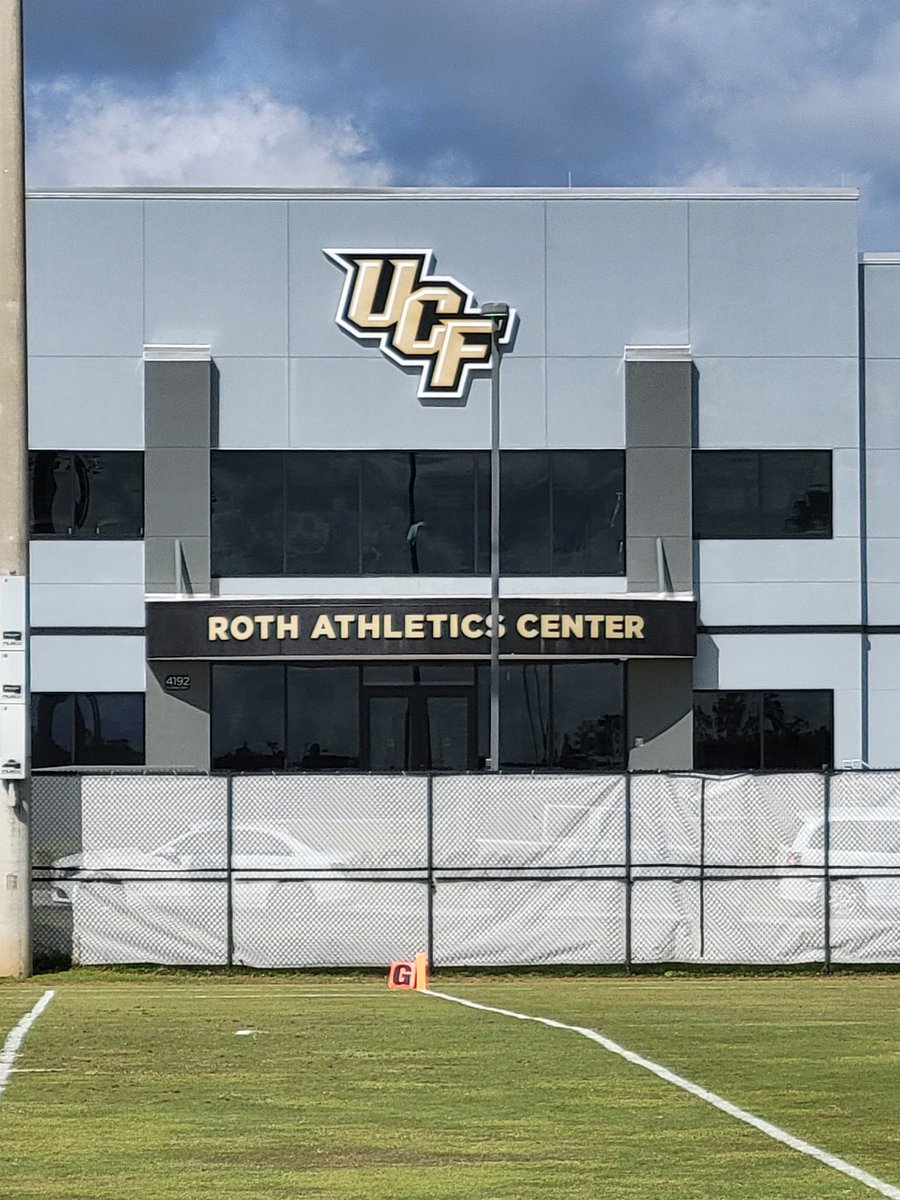 coachCheresnick's tweet photo. @ucfknightsfootball
Always learning!! https://t.co/5NkZMrMWHw