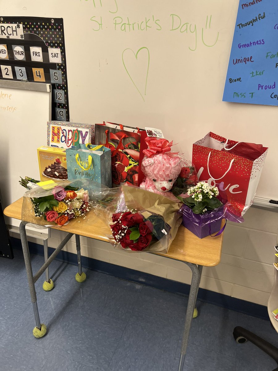 Miss Tornquist tweet media