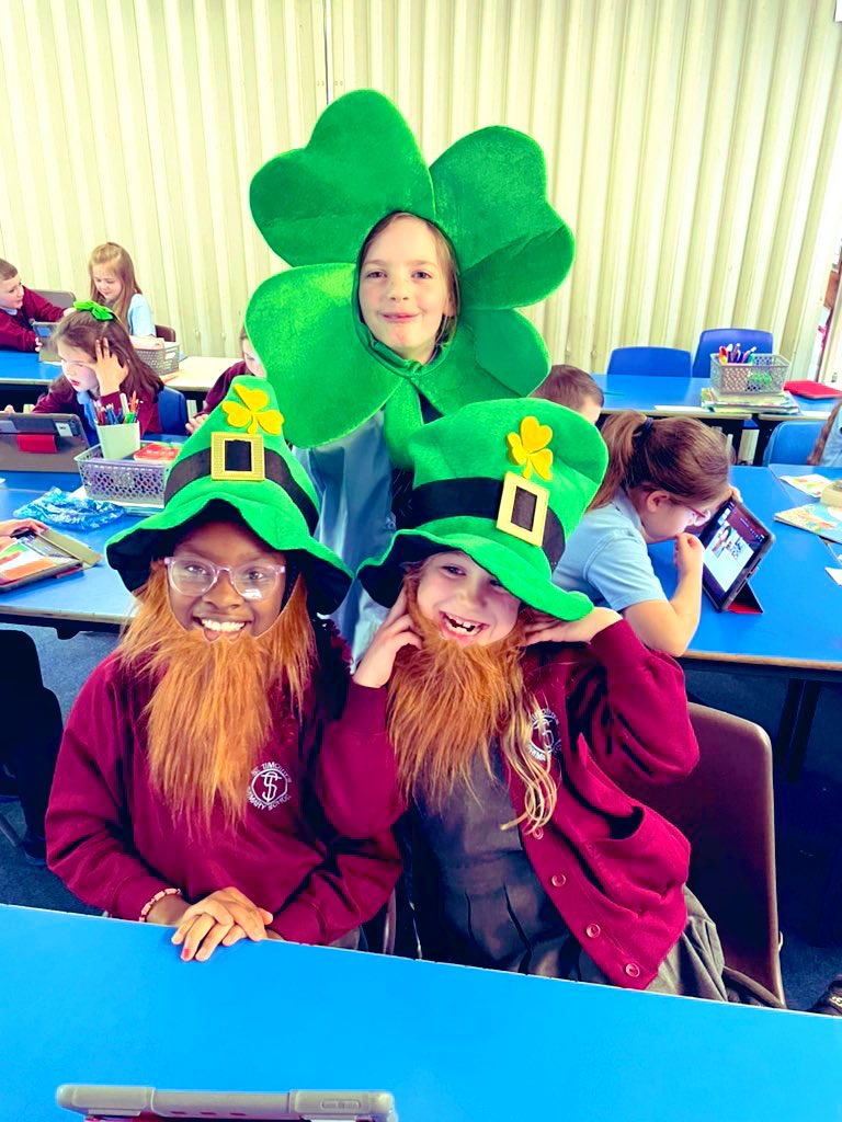 MissM_4a's tweet photo. Happy St Patrick’s Day from P4A ☘️💚🇮🇪
@StTimothysG41 https://t.co/ttNxjaFy5w