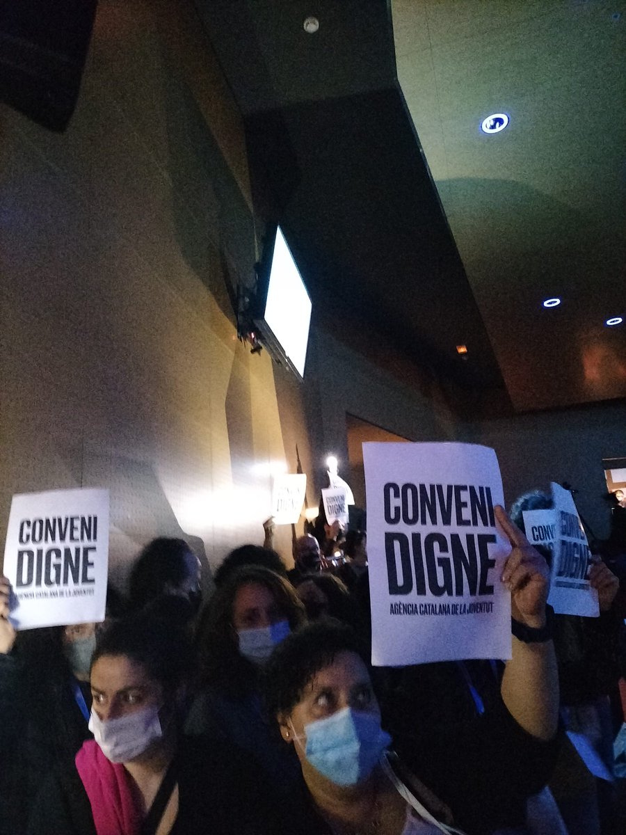 Després d'un llarg silenci torno només per afegir-me a les veus que avui al #CongrésJoventut clamen per la nostra dignitat laboral. <a href="/ACPJoventut/">Associació Catalana de Professionals de Joventut</a> #JovesAmbPlans