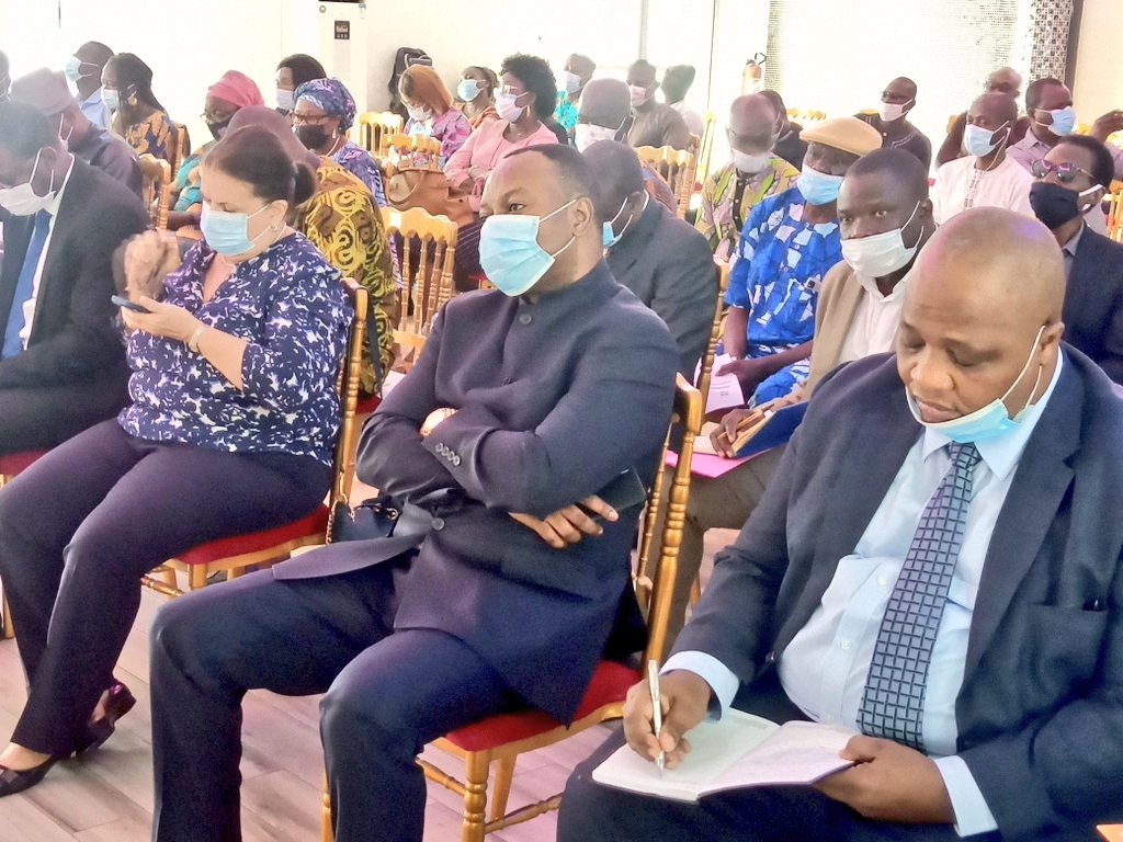 gouvbenin's tweet photo. Lancement ce jeudi 17 mars 2022, à #Ouidah, du Projet de promotion du sel iodé #Xwladjè dans la zone côtière du Bénin (ProSel) par le #MPMEPE #ModesteKEREKOU en présence du Maire de Ouidah, l'Ambassadrice de #AfriqueduSud, Coordonnateur système des Nations-Unies et du @PNUDBenin https://t.co/PcgN5Yh4a9