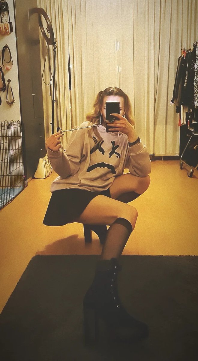 RachelSparksNL's tweet photo. Ik wil dat je slaapt met een kuisheidskooi &amp; over Mij droomt. Elke dag. 🔒✨️ https://t.co/cNvaEtS4ua