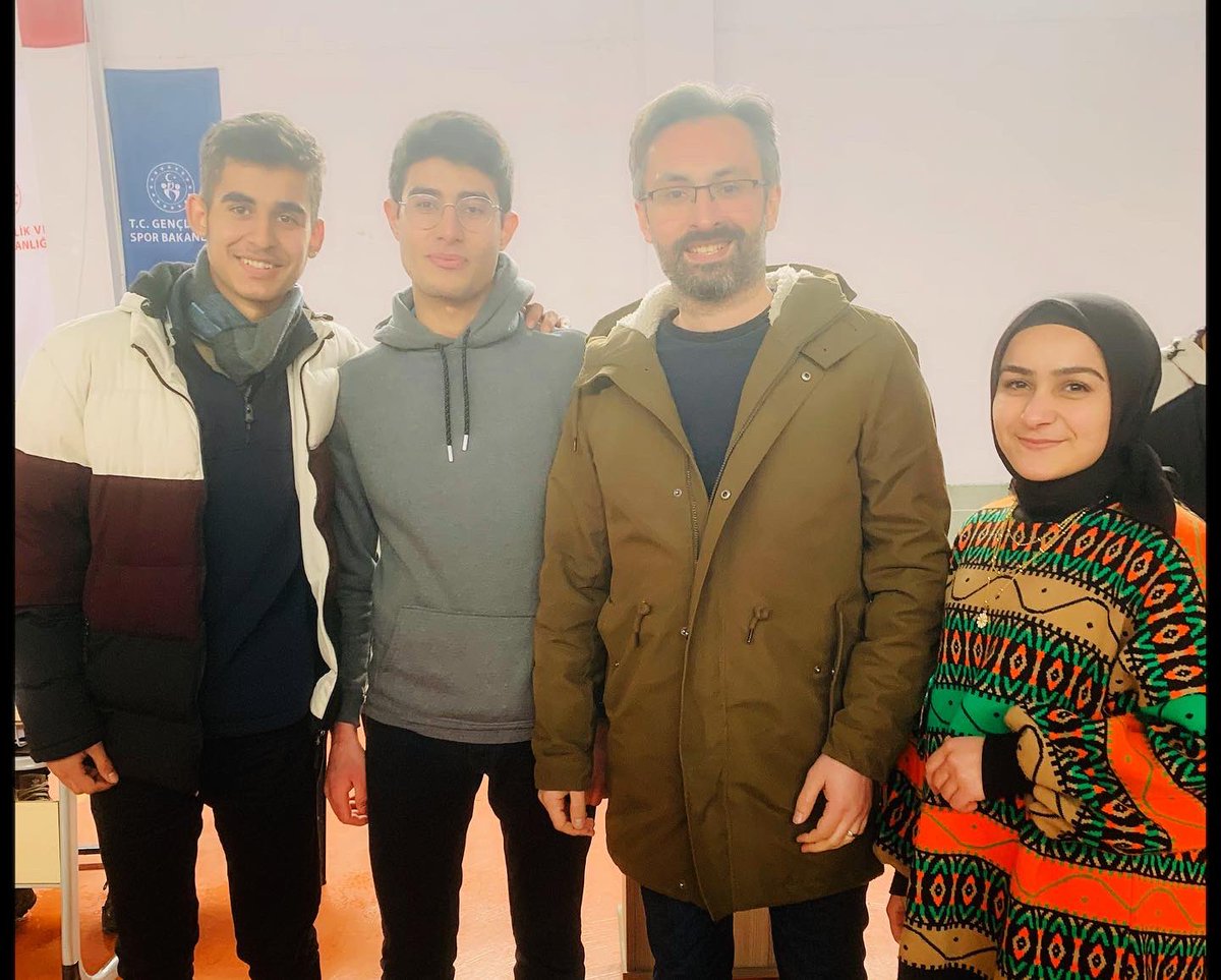 ilgi yarışmalarımızı tamamladık. Dönemlerinin birincileri 9B, 10C, 11A ve 12B sınıfları oldu, öğrencilerimizi tebrik ederiz. 🥇