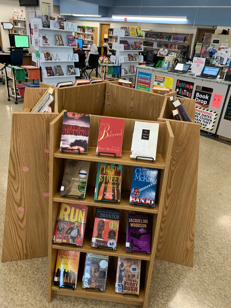 NCHS promotes books! 📚African American History Month. Our ESOL students put together a nice bulletin board outside of the media center to compliment our book displays…Facts, Historical Figures, Classics, and Contemporary works.