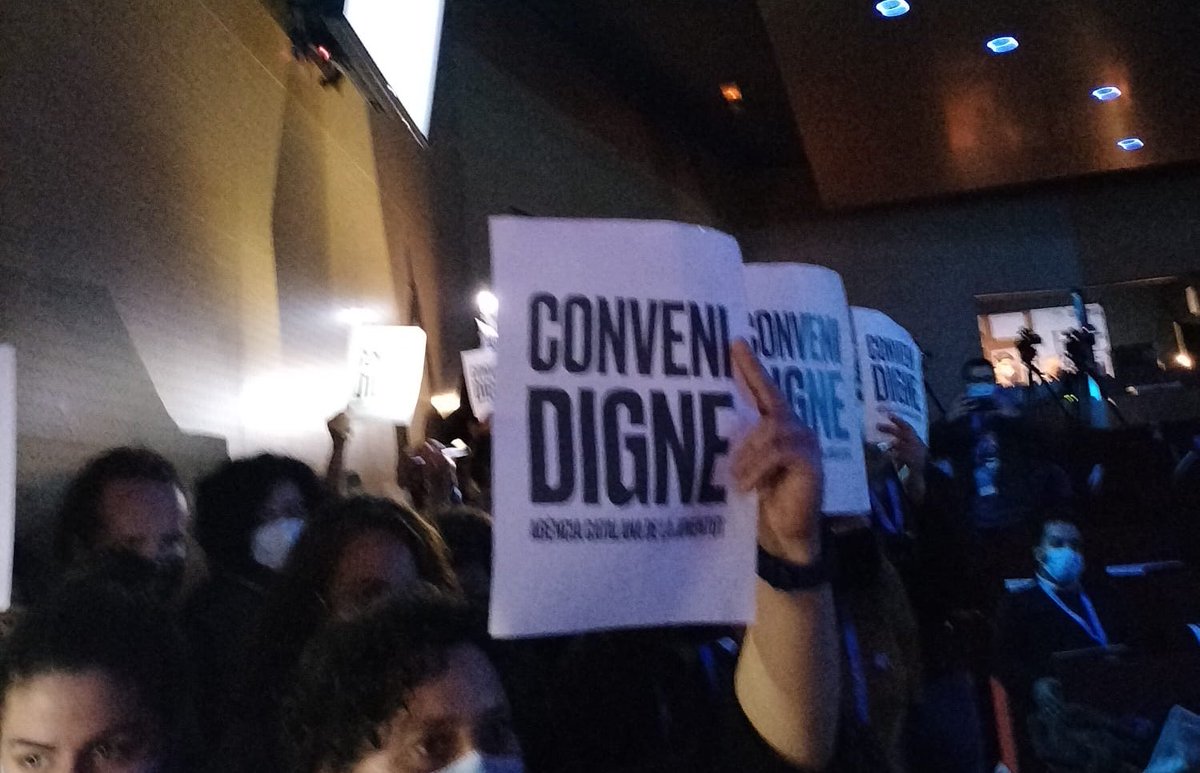 Les treballadores de <a href="/joventutcat/">Joventut</a> reclamem un conveni digne. Estem fartes de paraules, volem fets! #congresjoventut #jovesambplans <a href="/ViolantCervera/">Violant Cervera i Gòdia</a> <a href="/alexsastre83/">Àlex Sastre Prieto</a> <a href="/NuriaRamonP/">Núria Ramon Pérez</a> <a href="/AlexisSerra/">Alexis Serra Rovira</a>