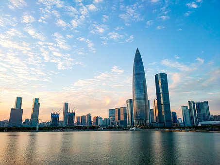 El confinamiento de Shenzhen preocupa a los grandes tecnológicos. #chinalockdown 

-  Shenzhen, el Silicon Valley de #China  
-  Confinamiento interrumpe la producción tecnológica #Apple 
-  Ciudades del futuro #SmartCity #Doha 2022

▶️nmas1.lat/confinamiento-…