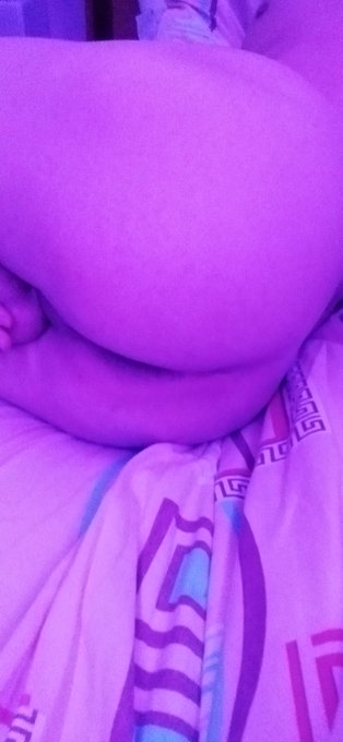 I need you inside me...
#Femboy #LGBTQ #Porn #Cute #Horny #Lewd  #Hot #Legs #Kinky #NSFWtwt #Butt https://t