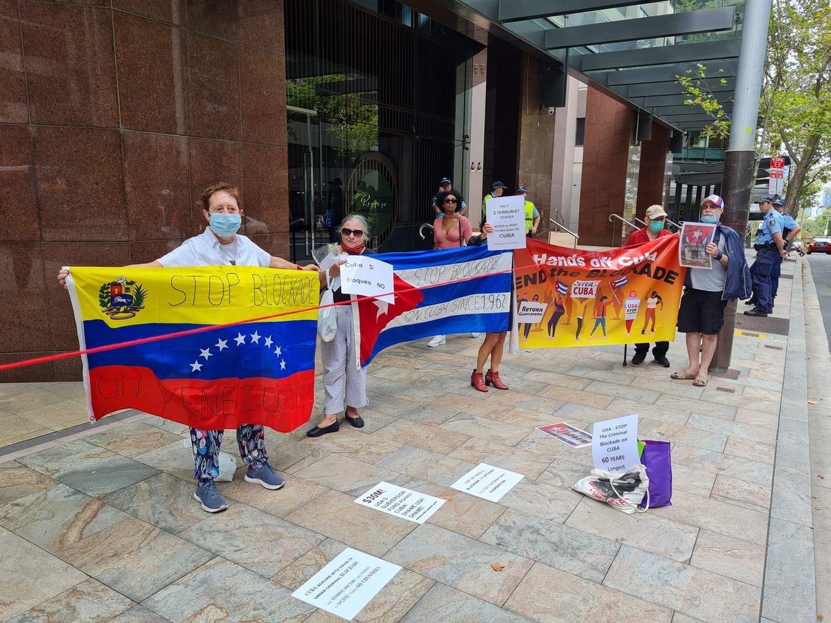 As every 17th our friends un Sydney an Perth rallied for the End of the Blockade against our people in front of US consulates. More examples of solidarity and support #Aus2CubaWithLove🇦🇺🇨🇺 that demonstrate #CubaIsNotAlone