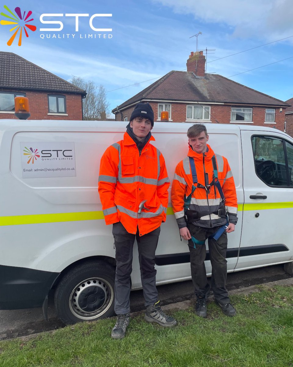 QualityStc's tweet photo. Harvey &amp; Adam ready to do a pre-climb check today, on Manor Way in Crewe 📍
.
.
.
#telecoms #fibreoptic #connectingcrewe #cheshire #telecommunications #telecom https://t.co/NftuWU5UVE
