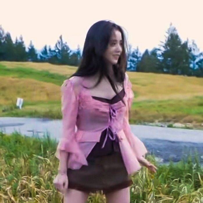 chusfancam's tweet photo. ROBBED https://t.co/aHJCxPjK6R