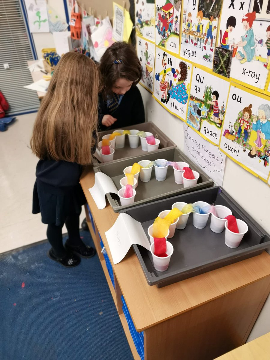 OLM_Primary's tweet image. All things Science for P1e this week. The class love learning about all of the planets and observing their science experiment #OLMSTEM #ERCSTEM