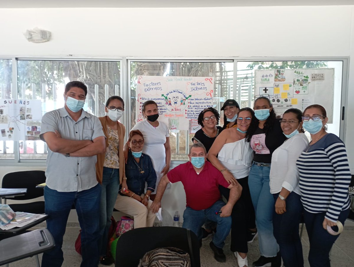 VAyazo's tweet photo. Comunidad de docentes de Bonanza, Puente Honda y sede principal del EE Crisanto Luque de Turbaco (Bolívar) proponen acciones para mejorar los aprendizajes de sus estudiantes en la CDA de Gestión con el PTA.#LaVamoATumba https://t.co/4jpNCYonwM
