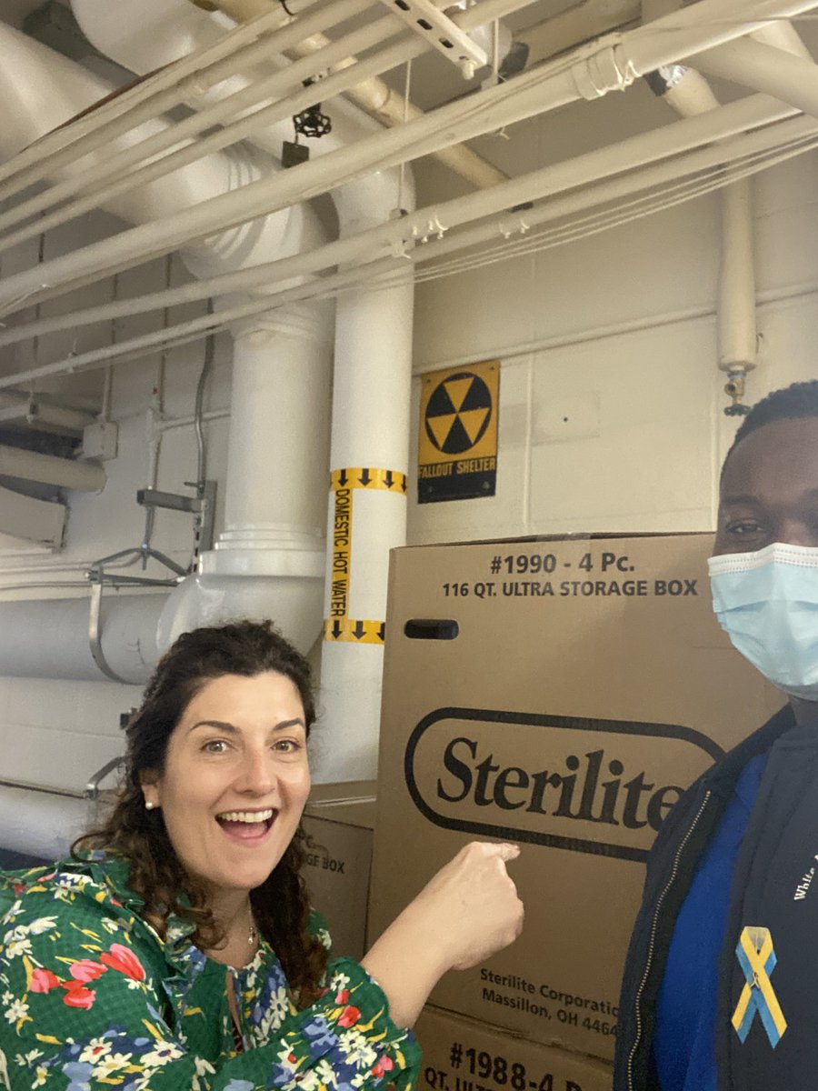 kmclyons's tweet photo. Deliveries funded by our @AFTunion innovation grant to help our @wplainsschools community. It’s coming your way @HighlandsMS_WP @EastviewMS @GWElem_WP @ChurchStreet_WP @WPTigerPride ! Thank you @WPSCHOOLCSEA team for helping. @DrJosephRicca @mspetter @rweingarten https://t.co/zzHr5oGdIQ