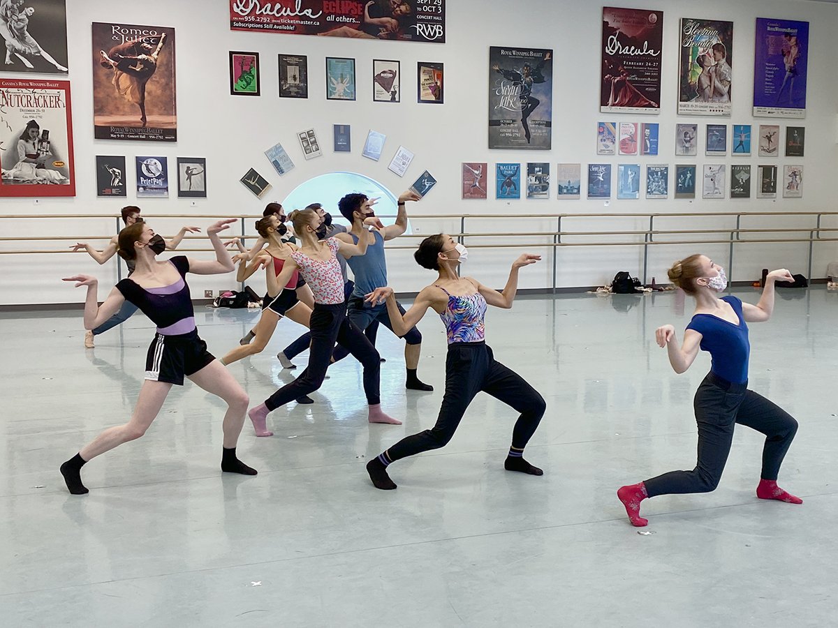 RWBallet's tweet photo. Take a peek inside the studio at last week's rehearsal for #RWBFastForward as we put the finishing touches on five dynamic pieces. See these works in their full glory as we return to in-person performances March 25-27. Tickets at https://t.co/3xfbhyXBx7 https://t.co/5z0h8aj6jV