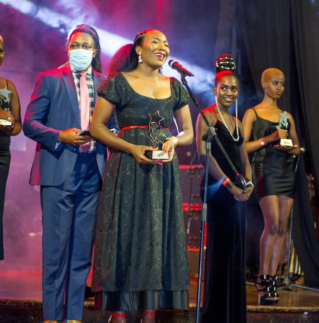 QUEEN OF THE AIRWAVES!!!

Today we celebrate #RoilBAA20  Outstanding Radio DJ Award Winner  <a href="/NdlovuManurse/">manurse ndlovu</a>

In 2020 she was bestowed with a #RoilBAA for her steller work at <a href="/SkyzMetroFM/">Skyz Metro FM</a>

With her ever amazing playlist she has kept many glued to radio. 

#RoilBAA6
#WomensMonth22