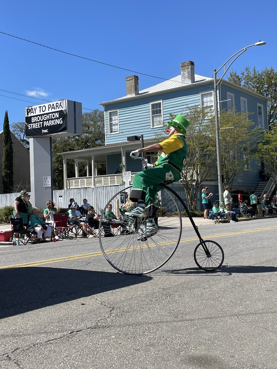 edgarmsmith's tweet photo. At the Savannah St. Patrick's Day parade with @EddieBarstool nemesis. https://t.co/JtKsFe7qEF