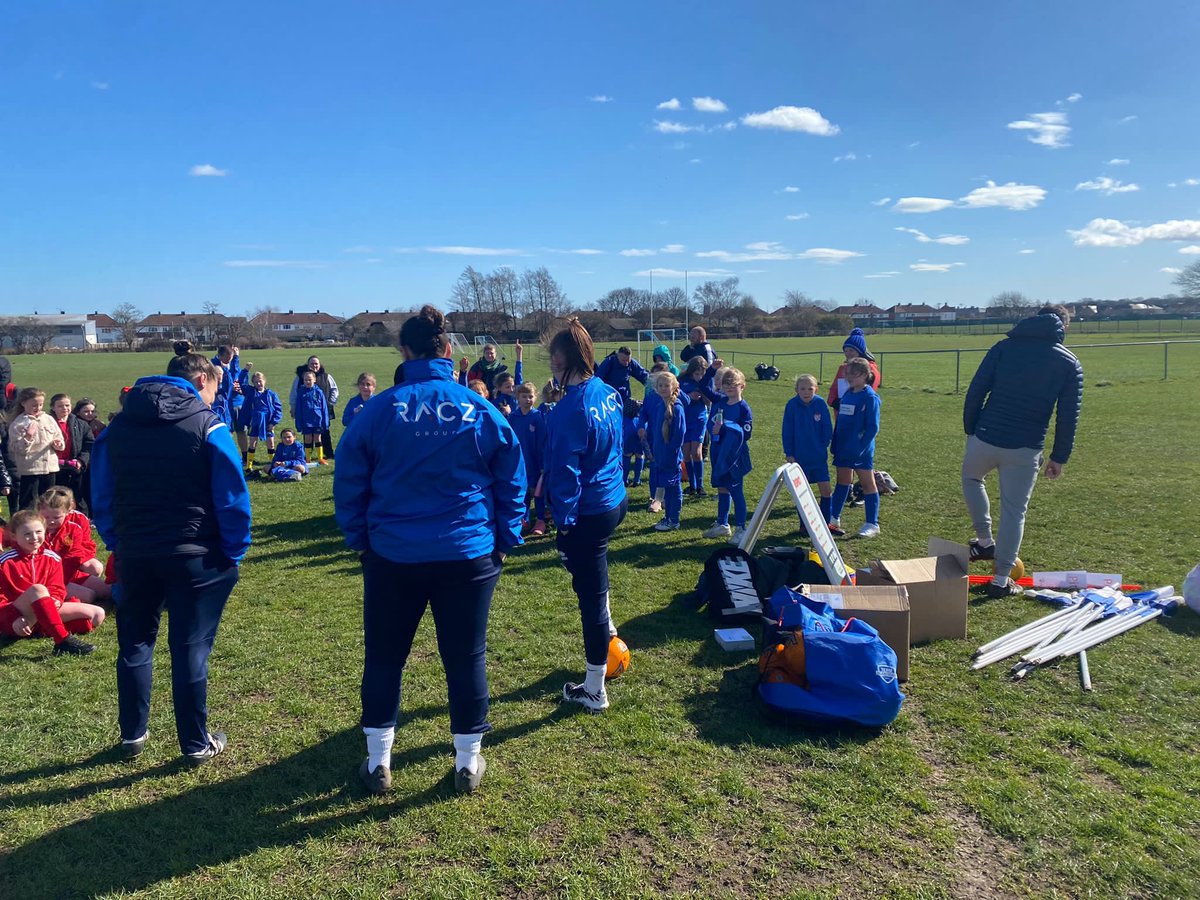 PoolsYouthGirls's tweet photo. This morning we hosted a Primary School girls football festival at the TDSOB as part of the @fa Schools Partnership. 7 Primary Schools attended and some of our ladies players refereed and took part in a Q and A afterwards. @DurhamFA @HartlepoolSGO @eden_trust https://t.co/zJl5LuYS8A