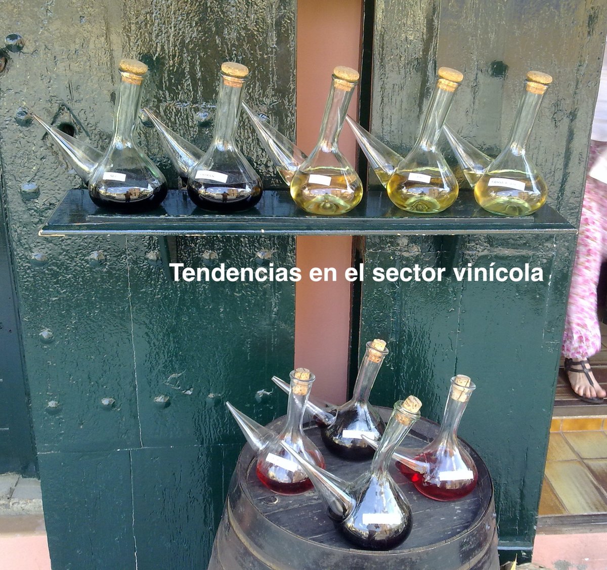 Quieres descubrir las últimas tendencias en marketing y ventas para el sector vinícola?
APUNTATE CLASE GRATUITA:
carlesmera.net/formacion-sect…
Aprenderás las estrategias que debes implementar para triunfar  #marketing #comunicacion y comercialización
#vino #bodega #enoturismo #vicatala
