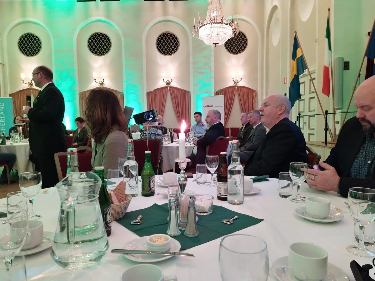 We would like to wish all our members, colleagues and friends a Happy St. Patrick's Day for 2022! Thank you to all those who attended our Annual St. Patrick's Day Lunch today (pictured) in Stockholm. Lá fhéile Pádraig sona daoibh go léir. #stpatricksday #explore #engage #exchange