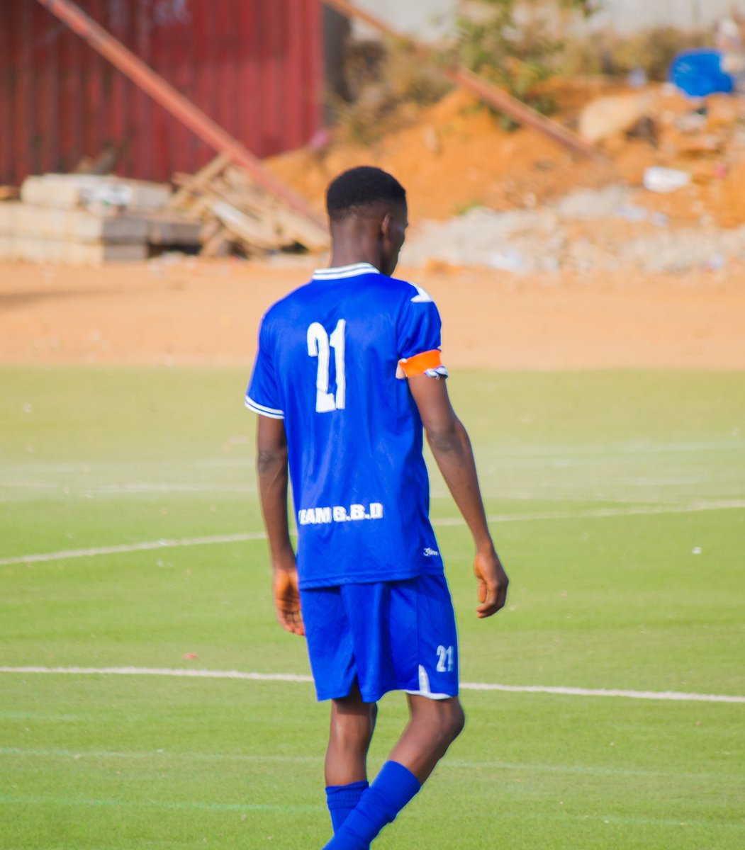 saffajnr's tweet photo. 🥳 ™️Western captain!
I made two assists. one led to equalizing and the other one was winning. we won 3:2 😂✊

@FCBarcelona kip me space oh😂😂

#SaloneTwitterFriendly 
#SaloneTwitter https://t.co/ynWH4oQ9DR