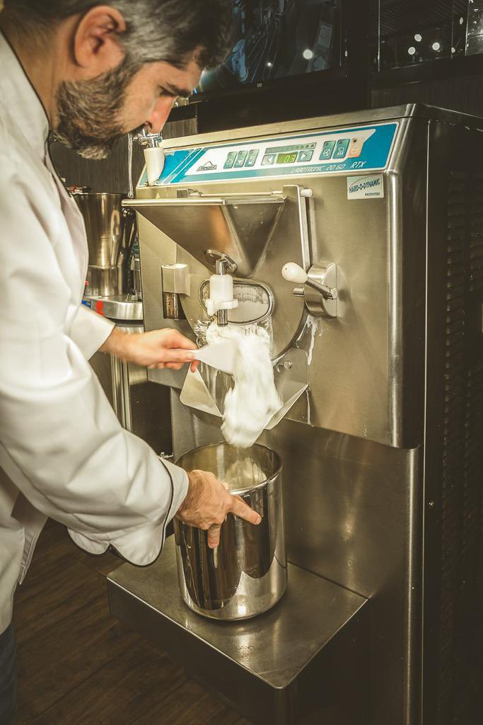 Comenzamos la temporada 2022 os esperamos en nuestros locales de Calle Andres Pérez (Centro histórico) y Calle Compás de la Victoria (Barrio de la Victoria) y muy pronto, en Plaza Pío XII (Carranque)