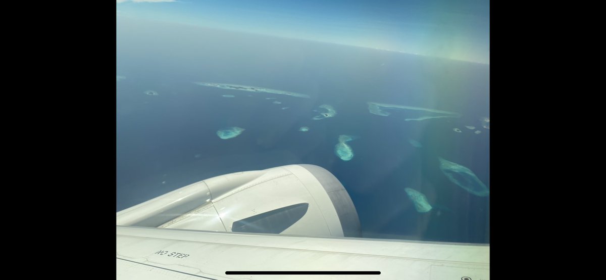 djridoo1's tweet photo. @AirFranceFR Retour des Maldives :) https://t.co/hKRk4k1paM