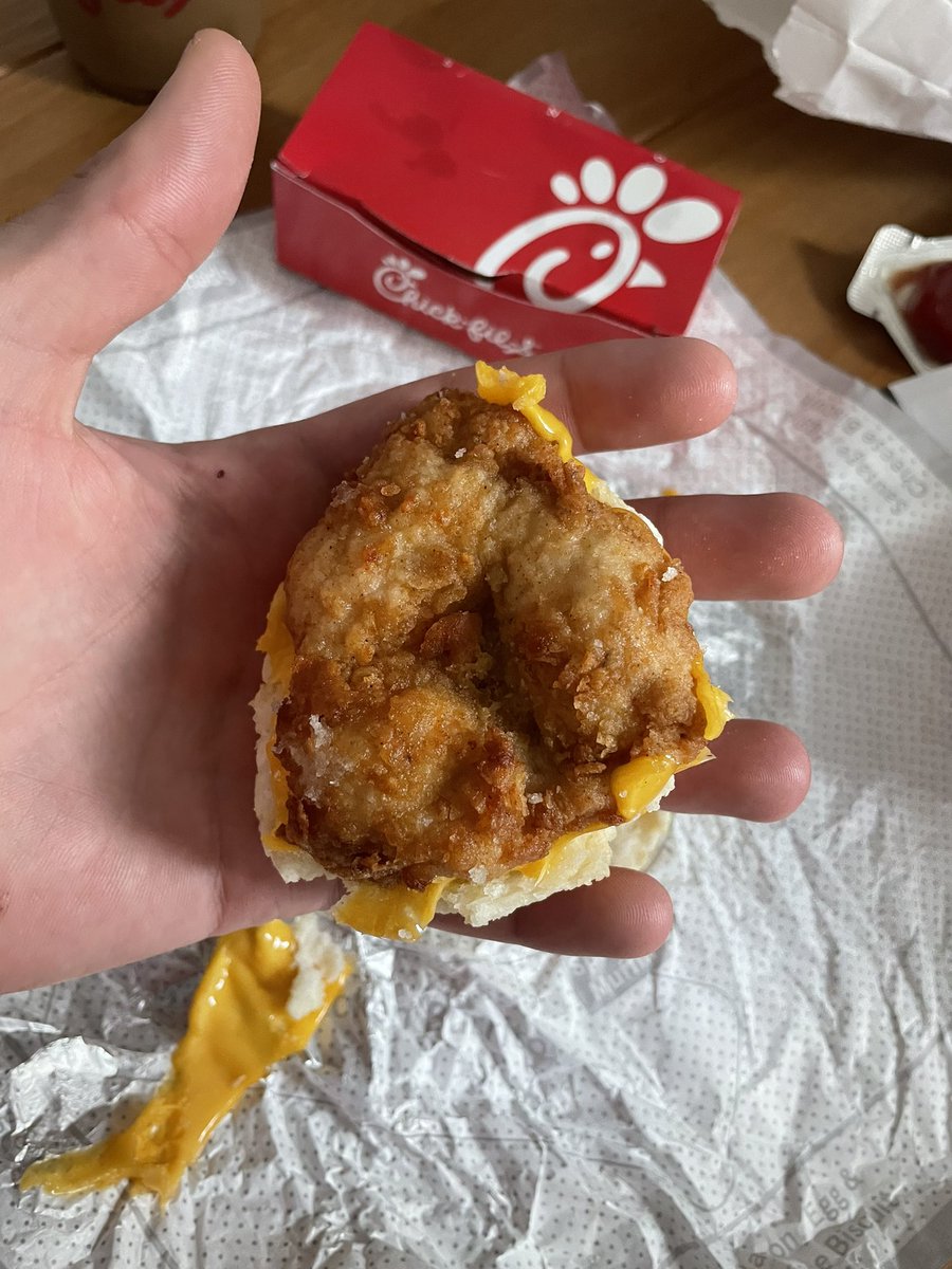 eliinarr's tweet photo. wha da hell kinda chicken biscuit is this @ChickfilA - my bf and I both got tiny guys this am🥺 https://t.co/aRLB8kSxJU