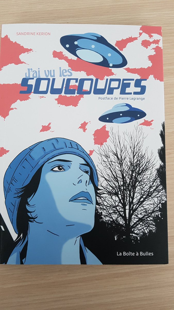 d_schneidermann's tweet photo. Au courrier, cette BD de @SandKerion. J'apprends que @arretsurimages a jadis aidé l'autrice à guérir d'une ufopathologie chronique. Heureux d'y avoir contribué (mais en vrai elles existent pas ?)
😢 https://t.co/ABUK1m22B9
