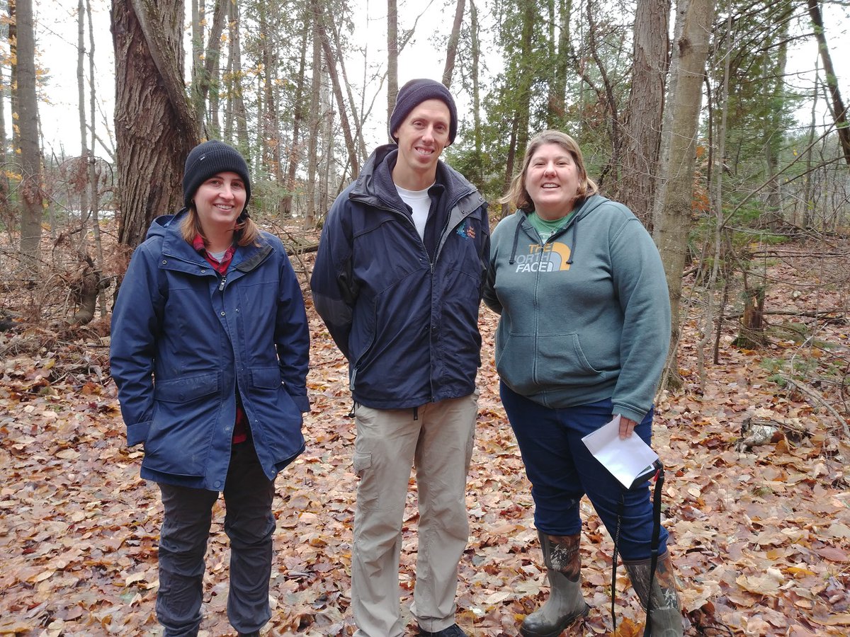 DUContario's tweet photo. Site visits are a chance to check on the health of the wetland habitat but also an opportunity to check in with conservation colleagues.
#scugog #cloca #autumn #conservation https://t.co/CgtbYYu1C2