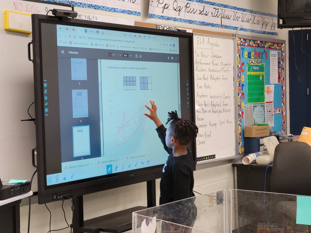 castickney's tweet photo. What a joy to see a combo class of gr. 3 and 4 doing math and teaching each other! #GradualRelease #LearningFromPeers @NorthamptonNC @super_missmann @Jags_2011 @TabariWallace https://t.co/DIRD7v6hEX