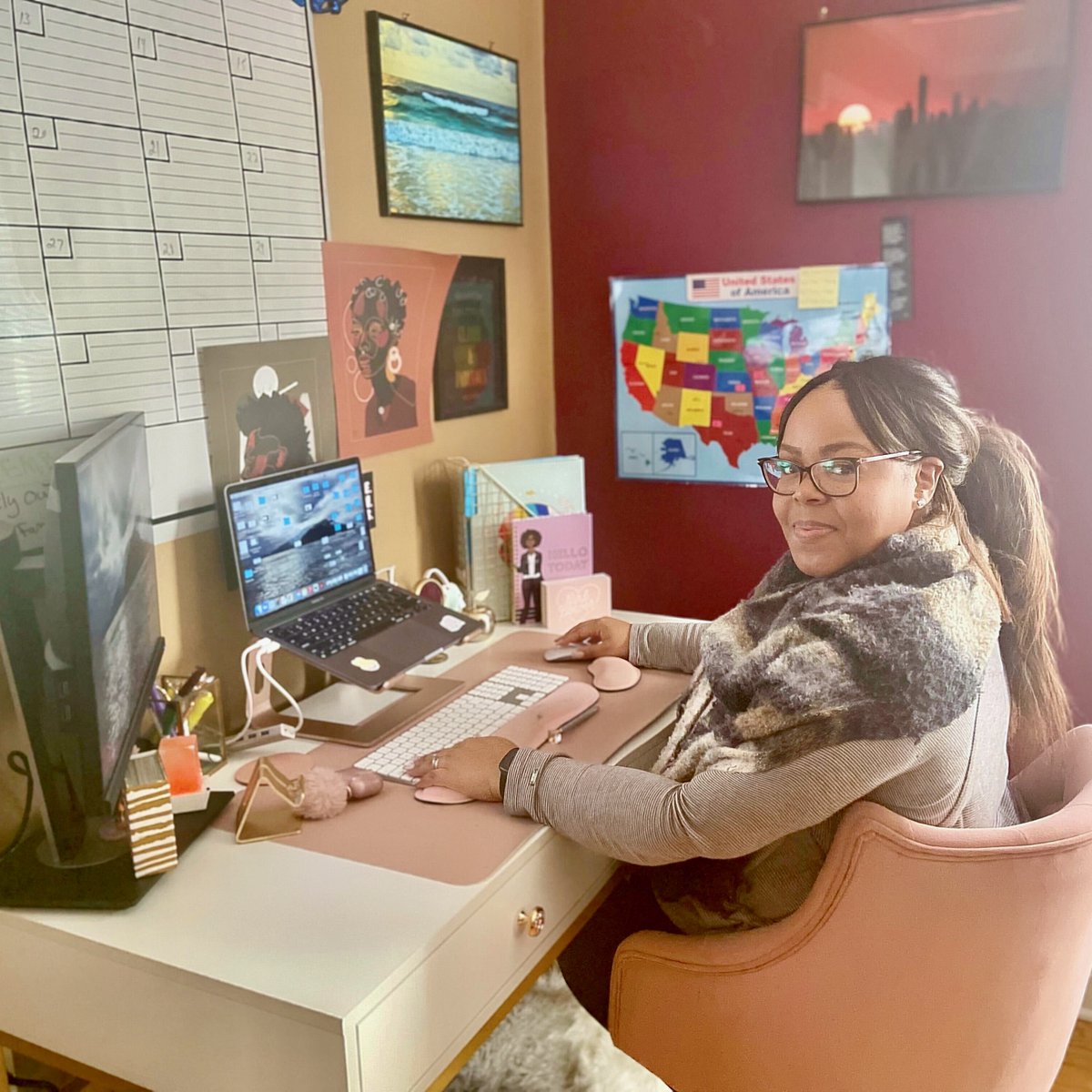 CarbonHealth's tweet photo. Looking for a fulfilling remote #HR role? Join Gladys and the rest of the People team at Carbon Health. View our #remote human resources roles here: https://t.co/pFlrZtpnAd #carboncareers #lifeatcarbon #HCHRWeek https://t.co/zwgE6lUwMR