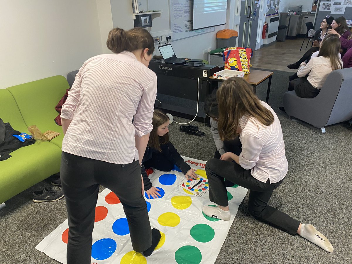 BGSServiceTeam's tweet photo. As a final event to raise money for Bedford Women’s Centre, the Service Team arranged a pizza and games evening for the Sixth Form. With Just Dance, Wii, Twister, and table tennis as well as more traditional games, they had great fun AND raised money for a brilliant local charity https://t.co/vDzTCr5RuM