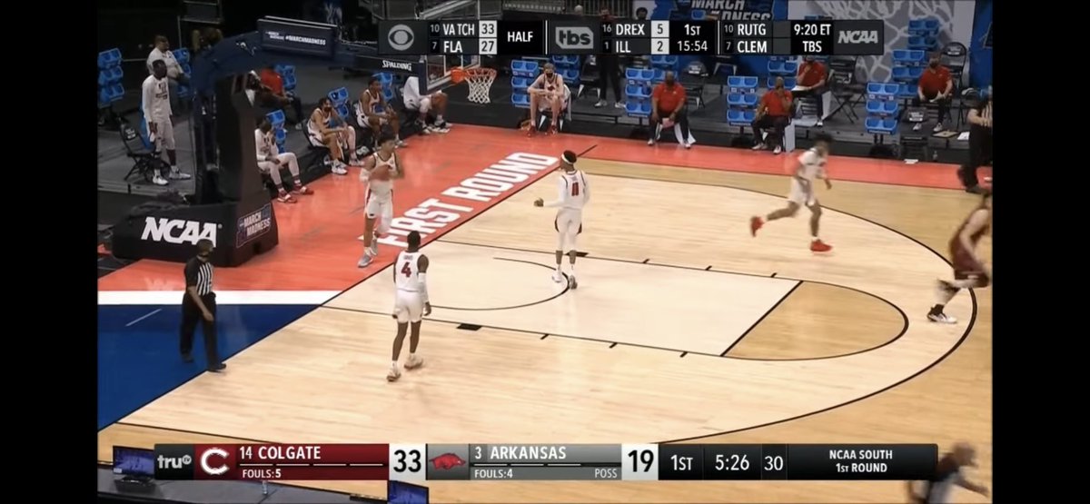 jmansplanet's tweet photo. Arkansas fans please remember this moment when it’s a close game in the first half.

Bird app will be rocking. https://t.co/k2BxoMLNMO