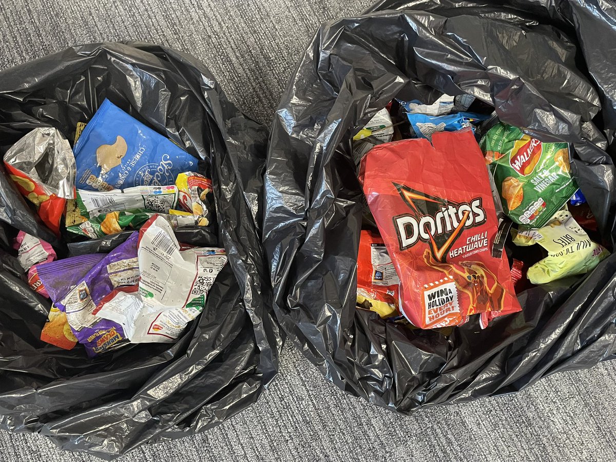 FoxCovertPS's tweet photo. P4 decided they’d like to recycle what they could from our litter pick today! We decided to collect in 3 different bags - non-recyclable, cardboard/paper/plastic bottles &amp; crisp packets! What a lot of litter!!!!  #article24 #article6 #article27 #SDG12 #SDG13 #RecyclingHeroes https://t.co/IF7dFCTXJ5