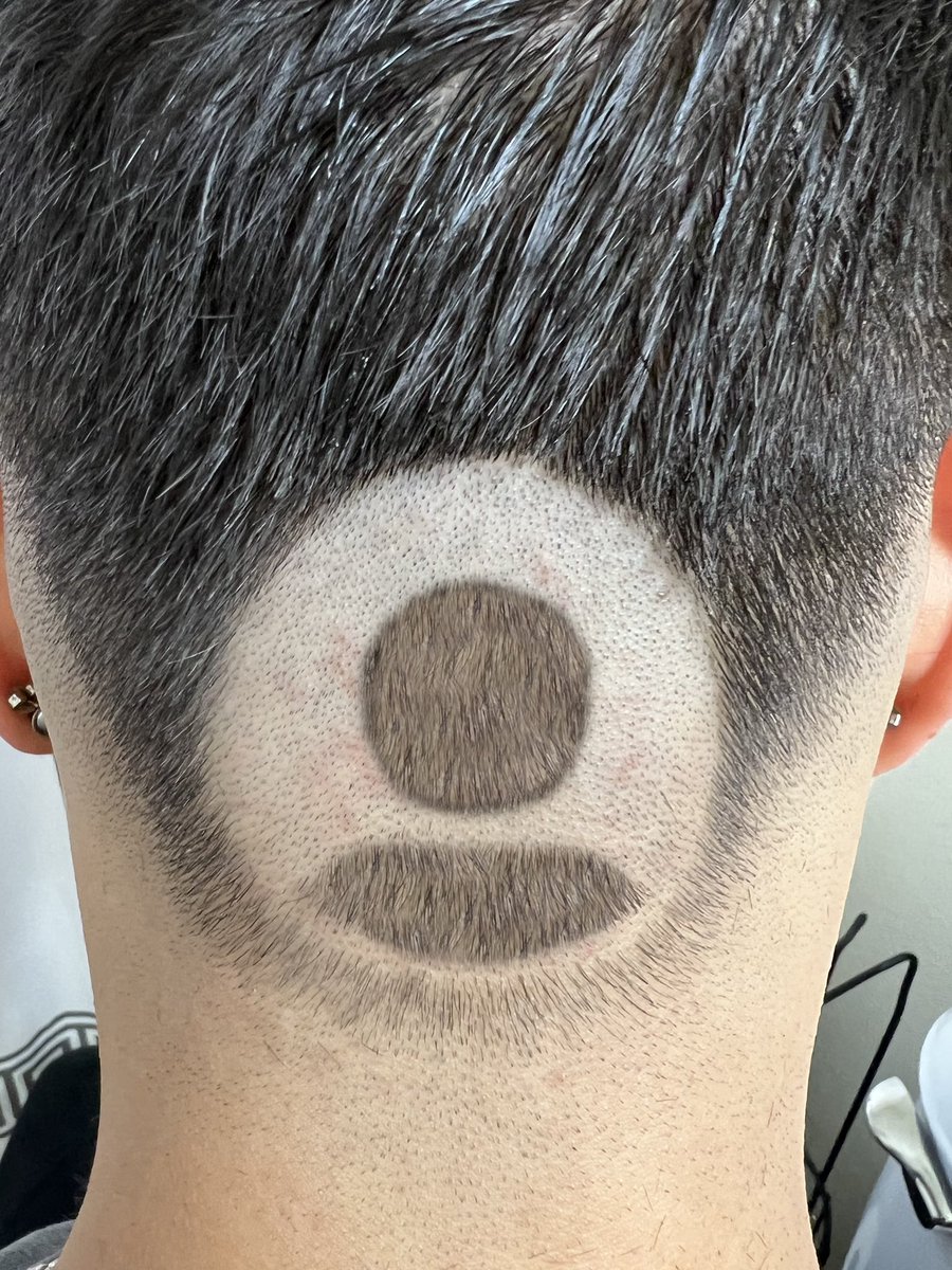 humangallardo's tweet photo. No PFP Haircut

https://t.co/TEGhjGshPk

#NFT https://t.co/kBau9xxX4b