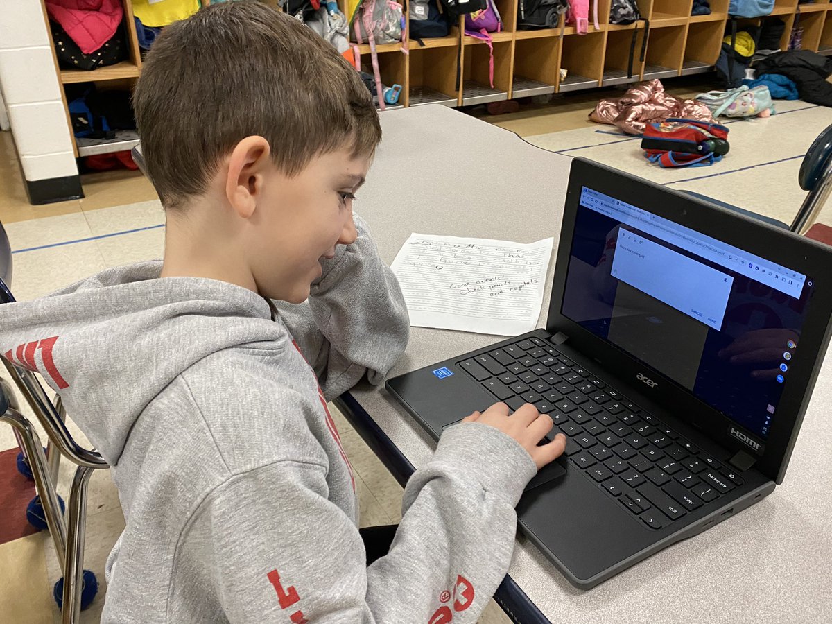 SSS1Juliano's tweet photo. Guided reading! https://t.co/6KFqWbxoQ6