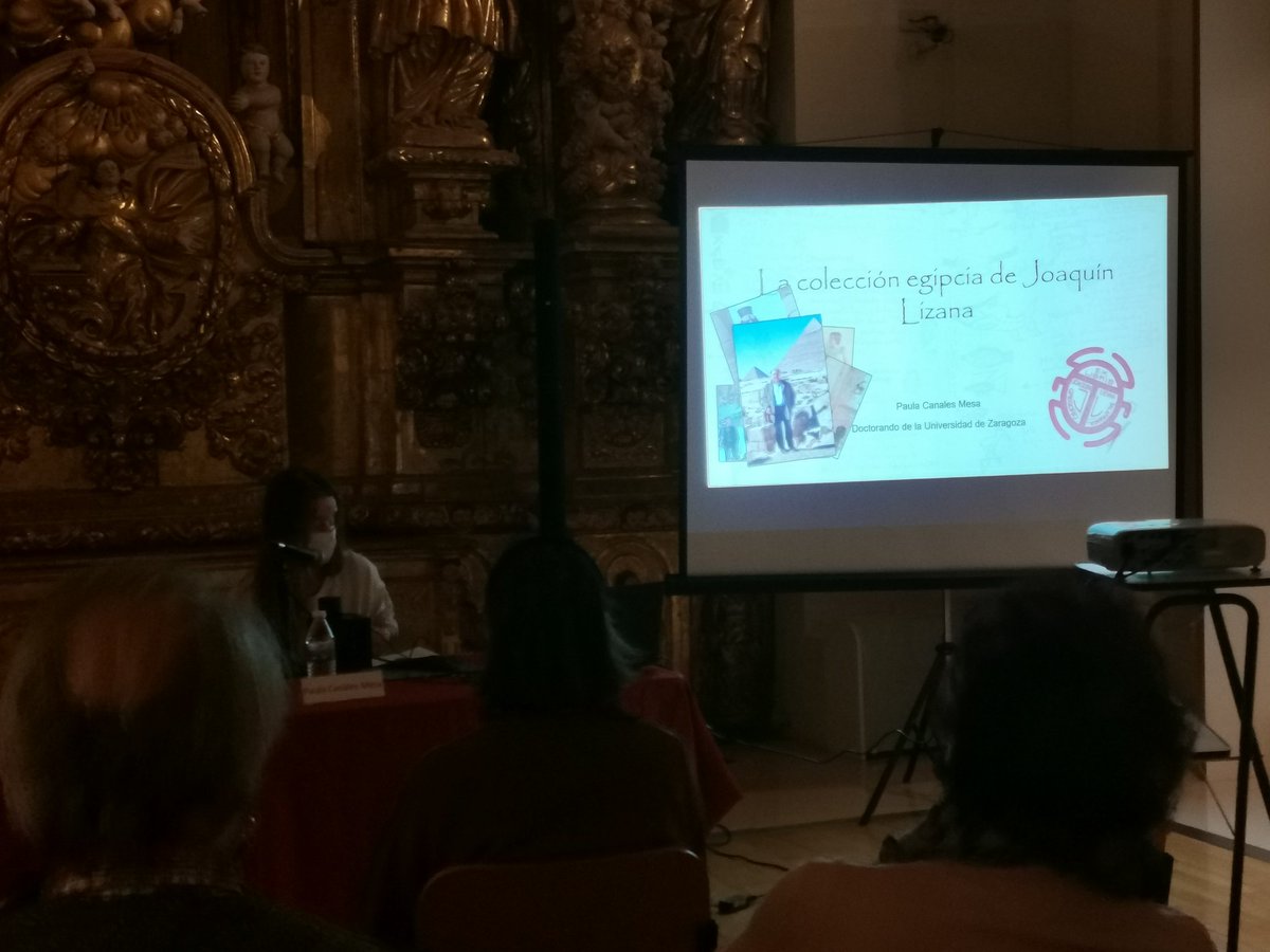 Comienza la charla de Paula Canales en el Museo de Huesca. La colección egipcia de Joaquín Lizana.