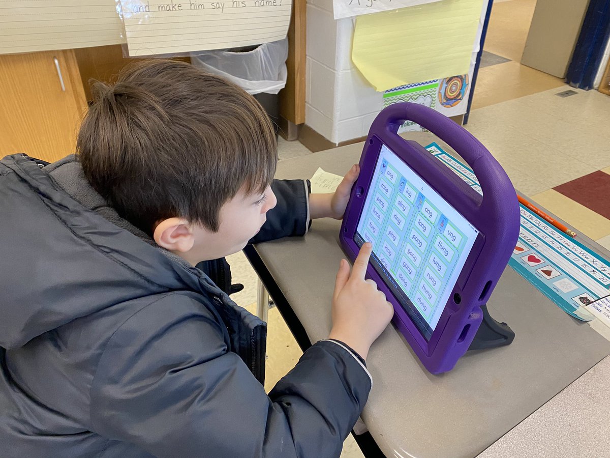 SSS1Juliano's tweet photo. Guided reading! https://t.co/wlyoSB9G2I