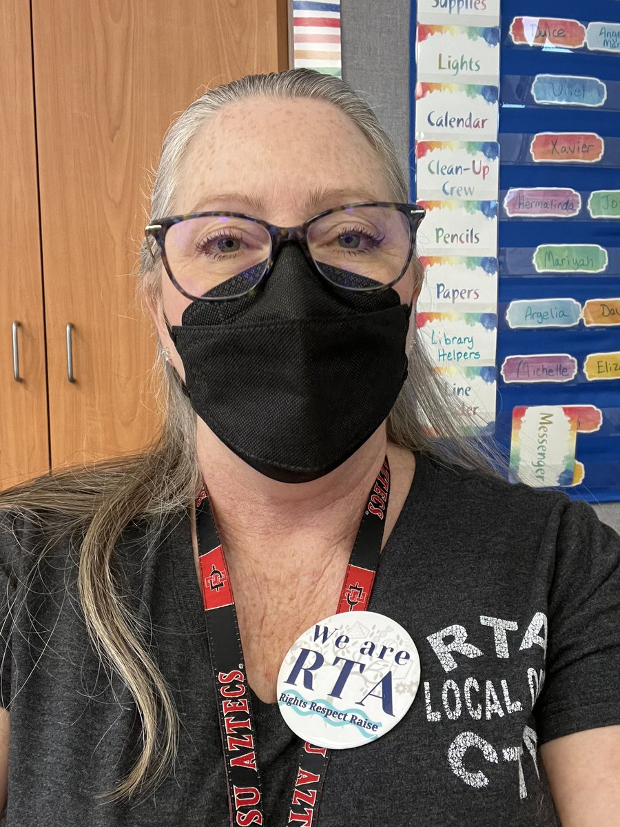 CindyZarate5's tweet photo. #SupportOurNegotiatora #rioteachersassociation #rioschools #StudentsThriveWhenTeacherssThrive #SettleOurContract https://t.co/C5sXllM2Je