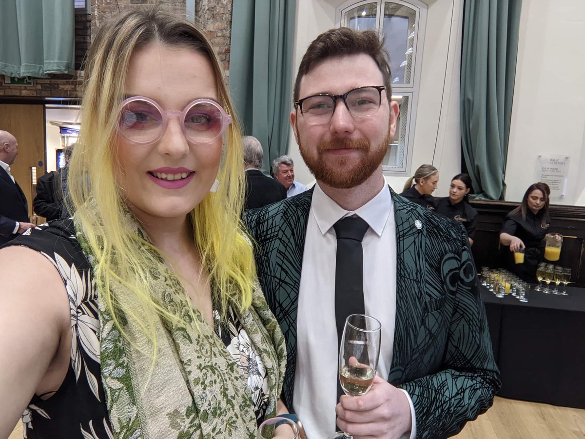 Alex_Loze_Davis's tweet photo. 🦆What a ceremony 🦆  was great to meet so many great journos at the #NCTJawards and reconnect with them winners(!) at @sheffjournalism https://t.co/bomVdmnAP8