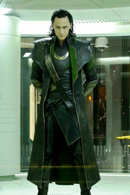 KGullic's tweet photo. Seems appropriate for today cuz #IDoWhatIWant and I need to break the glass...
#Loki #HiddlesHumor #TomHiddleston #MischiefNotManaged https://t.co/pQZyD61ZqX