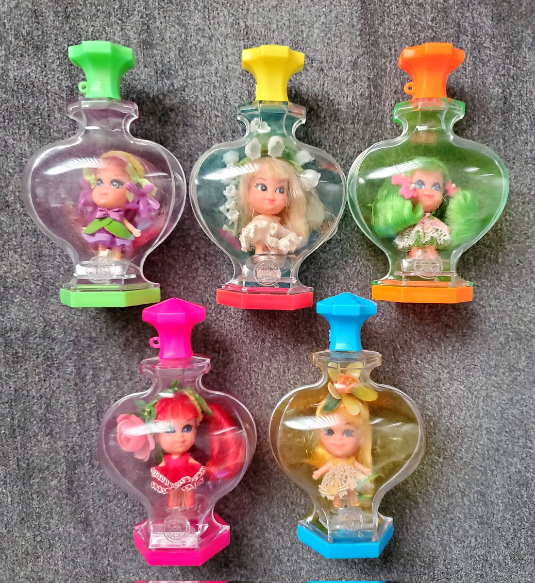 falconluvr's tweet photo. Anyone old enough to remember these?
#vintage #kiddles Who knew they'd be worth $75+/- each?! 🤔 https://t.co/dmnDReIY4l