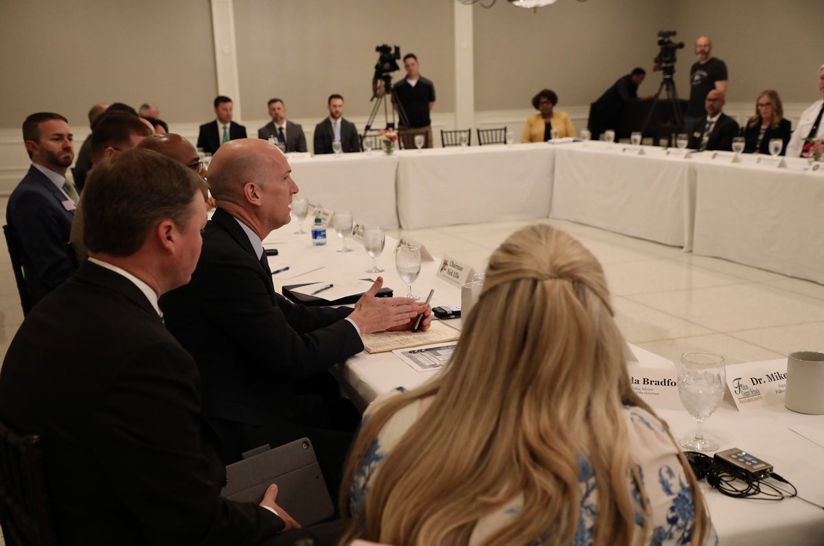 GovKemp's tweet photo. Today, @GAFirstLady & I met with superintendents, lawmakers, school safety officers, & state & local law enforcement from across GA to discuss ways we can make our places of learning even safer.
Their partnership is helping us make it so that no student fears going to school. https://t.co/vemg6sWX2n